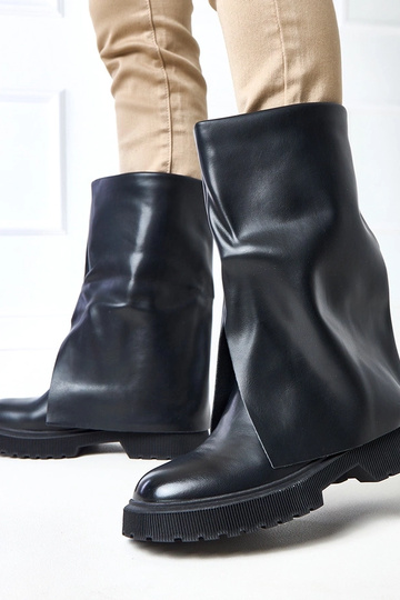 Čierne čižmy s prehnutým... 2