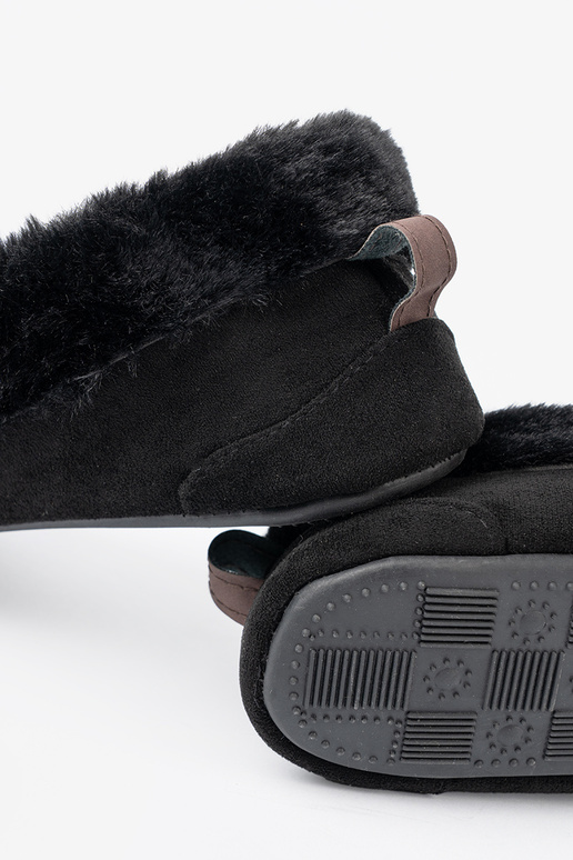 Mäkký, čierna kapcie typu Dámske mokasíny s lukom