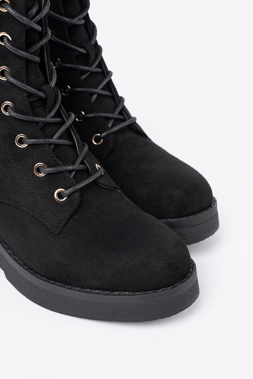 Pohodlné topánky In kolorze čierna farbam na rovnej podrážke