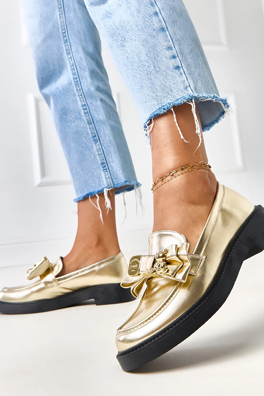 Zlaté mokasíny s mašľou a medvedíkom...