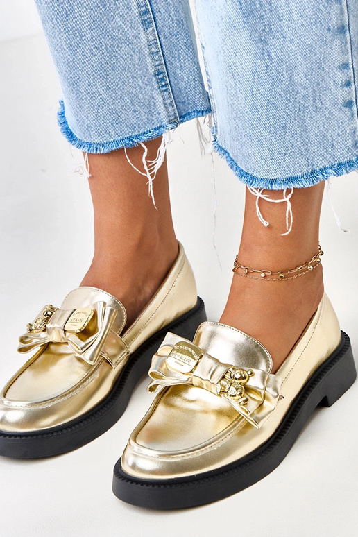 Zlaté mokasíny s mašľou a medvedíkom...