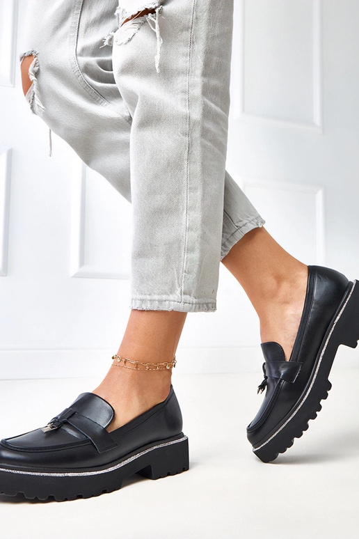 Čierne mokasíny s ozdobou a zirkónmi...