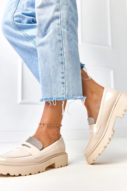 Pieskové lakované mokasíny zdobené...