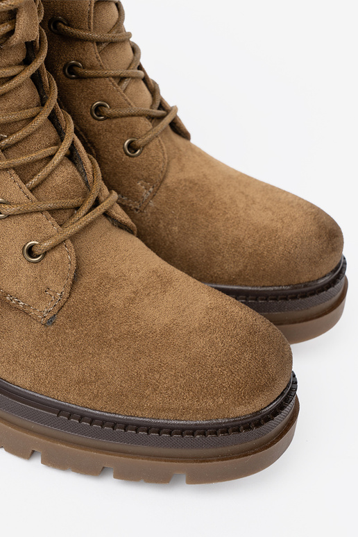 Klasický model zo semišu topánky In odcieniu brązu