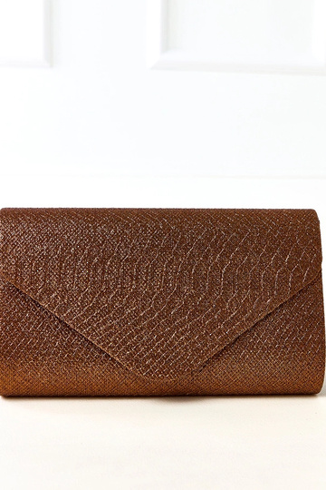 Hnědá taška ve tvaru obálky...