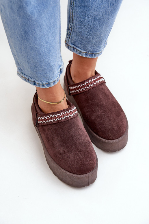 Snehule S Ornatem Haftem CzekoladoIne Selithria