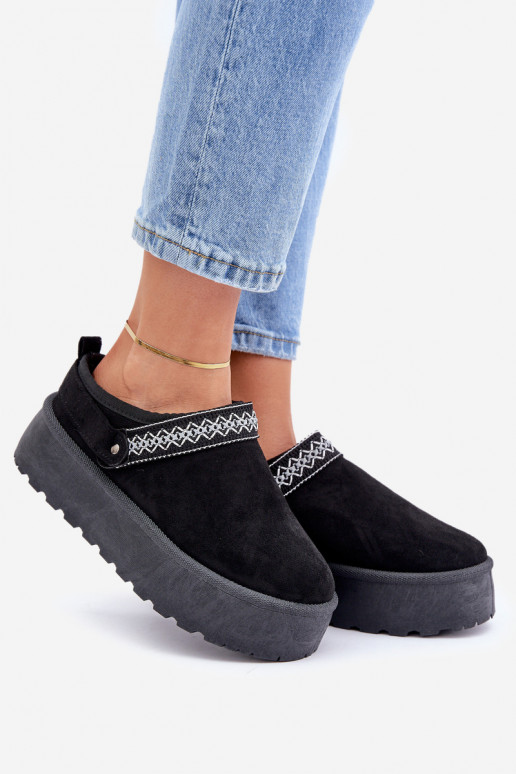 Snehule S Ornatem Haftem čierna Selithria