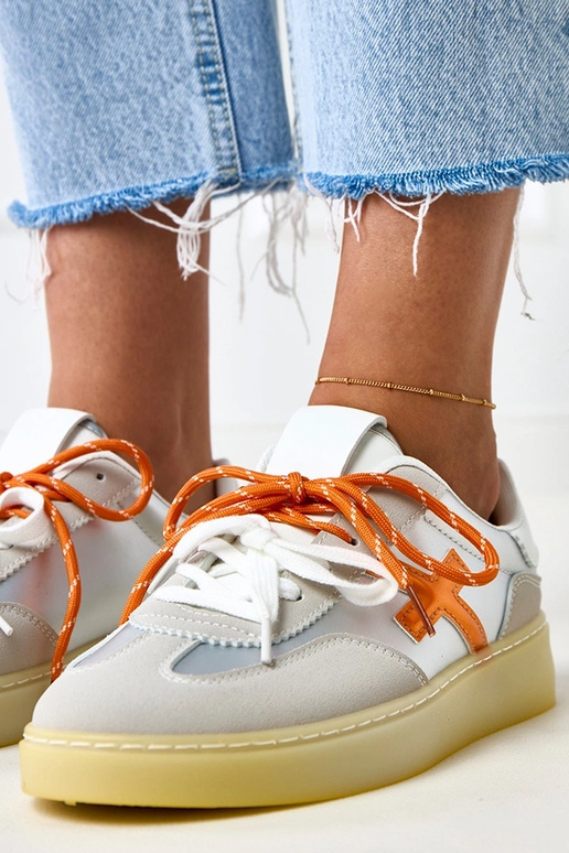 Strieborné športové topánky na...