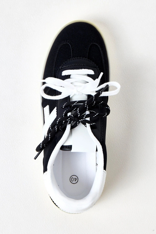 Čierne tenisky na platforme s bielym...