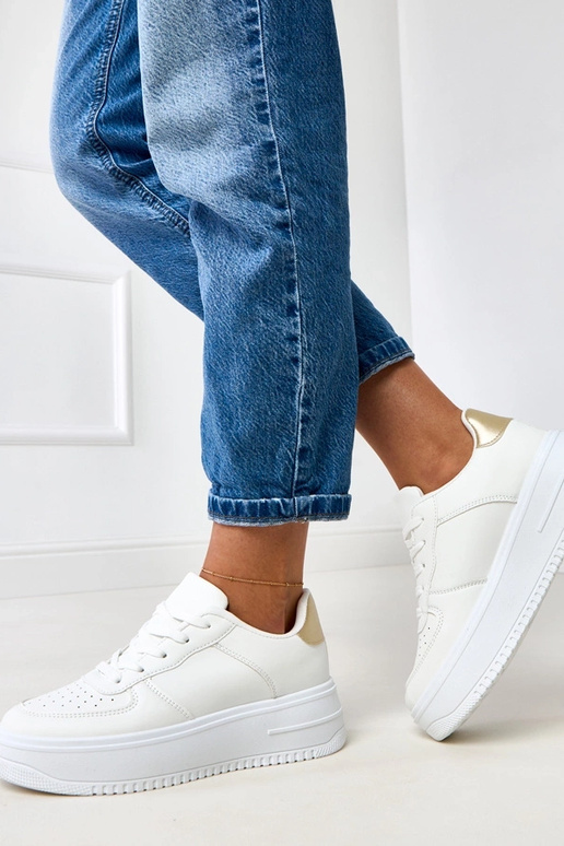 Biele športové topánky s platformou a...