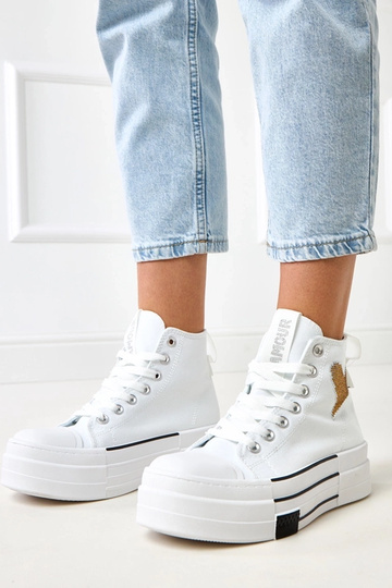 Biele vysoké športové...