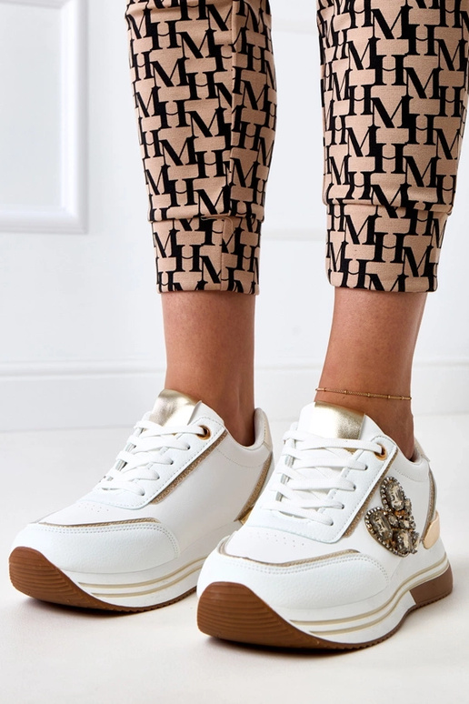 Biele športové topánky s platformou...