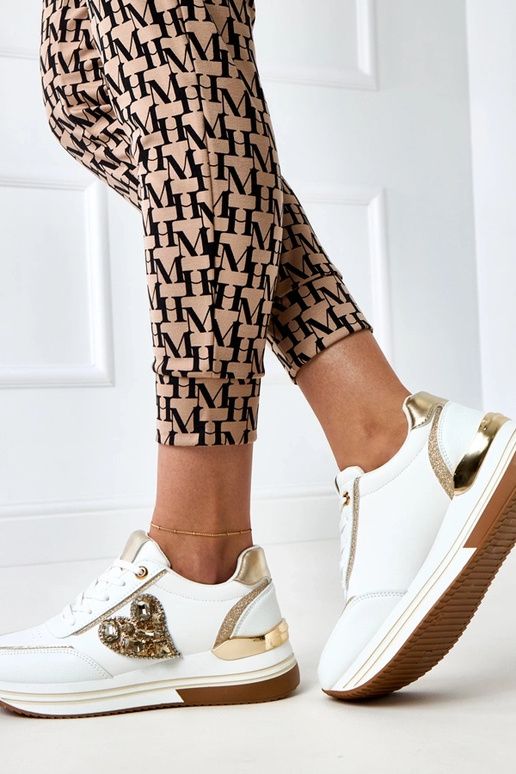 Biele športové topánky s platformou...