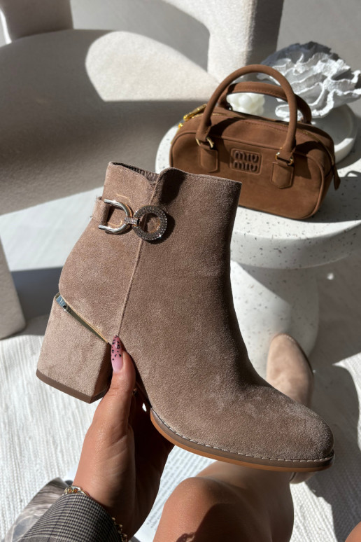 zahriať sa Dámske čižmy Ze zlatej farbymi Detalami s podpätkami béžová Dorisse