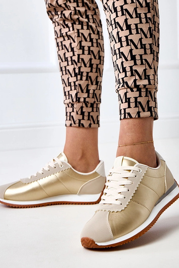 Pieskové športové tenisky...