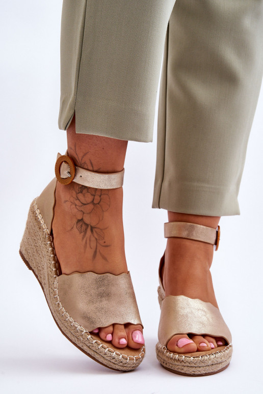 Kožené Sandále na platforme Comfort Shoe zlatej farby Verola Kožené Sandále na platforme Comfort Shoe zlatej farby Verola