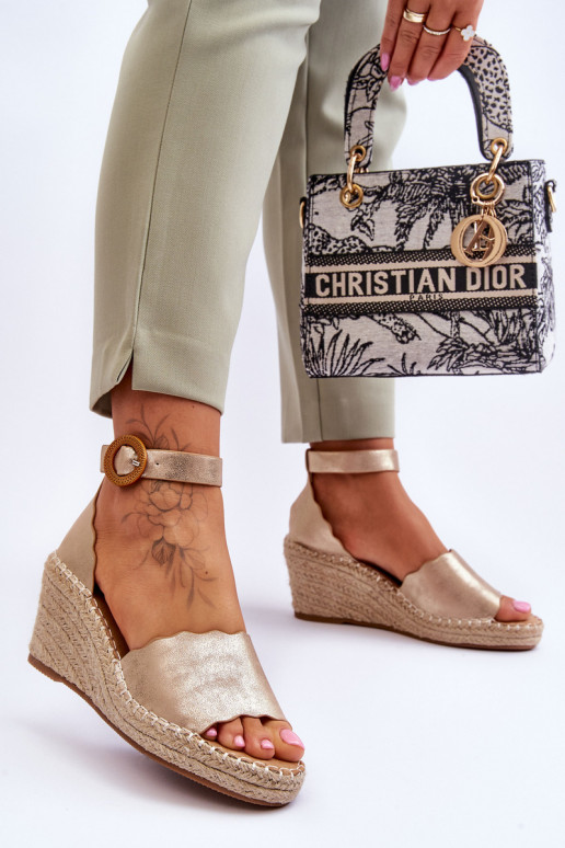 Kožené Sandále na platforme Comfort Shoe zlatej farby Verola Kožené Sandále na platforme Comfort Shoe zlatej farby Verola