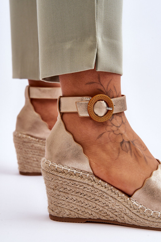 Kožené Sandále na platforme Comfort Shoe zlatej farby Verola Kožené Sandále na platforme Comfort Shoe zlatej farby Verola