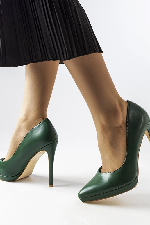 Tmavozelené klasické vysoké podpätky...