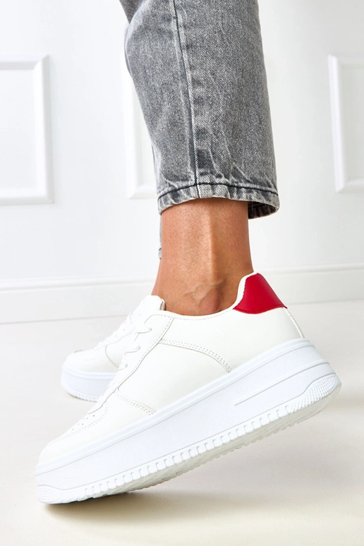 Biele športové tenisky s platformou a...