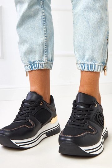 Čierne tenisky na platforme...