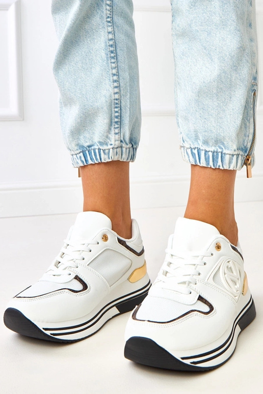 Bielo-čierne tenisky na platforme...