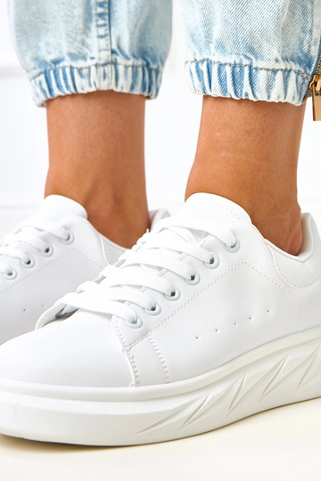 Biele tenisky na platforme... 2