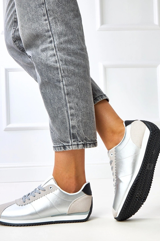 Strieborné športové topánky so...