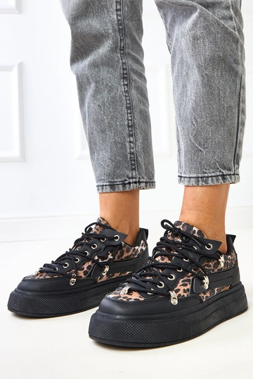 Čierne tenisky na platforme...