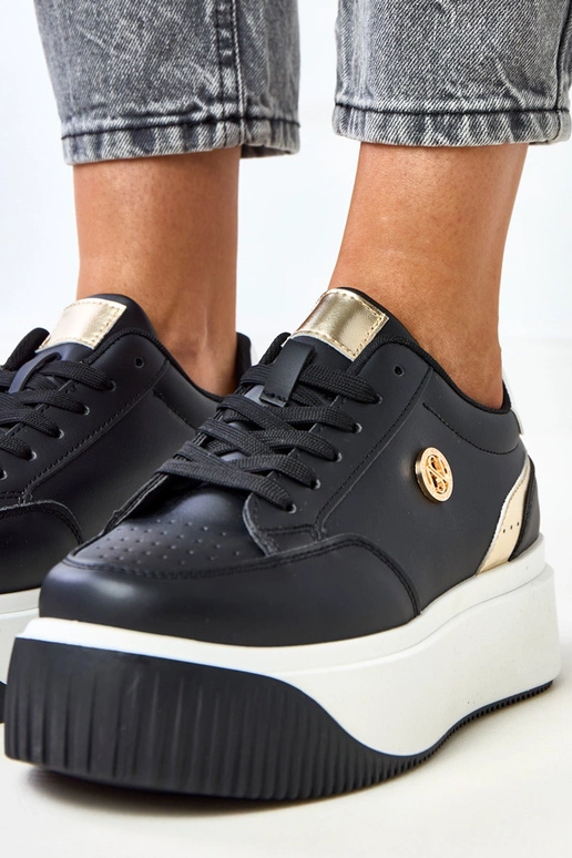 Čierne športové tenisky na platforme...