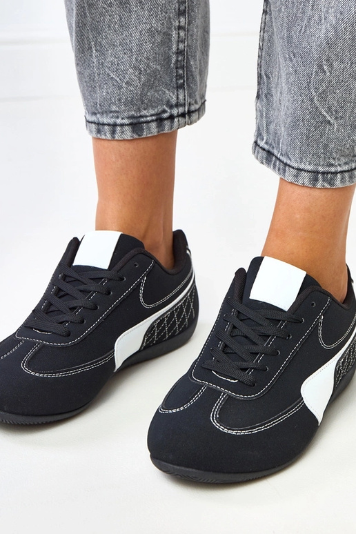 Čierne športové tenisky s bielym...