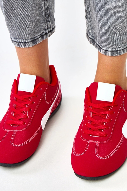 Červené športové tenisky s bielym...