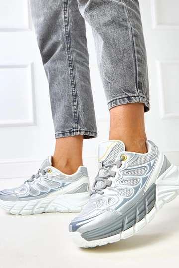 Strieborné tenisky na...