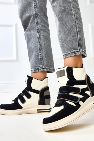 Vysoké čierno-biele tenisky... 2