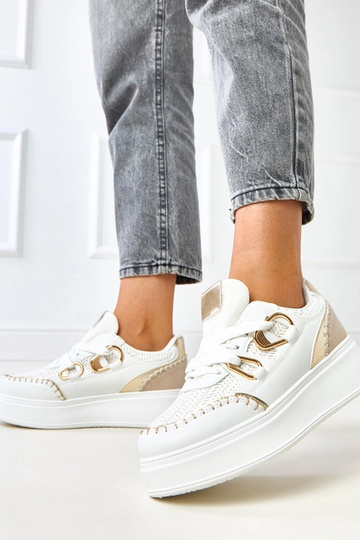 Biele tenisky s platformou...