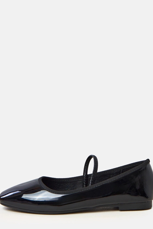 Čierne lakované baleríny s gumičkou... Čierne lakované baleríny s gumičkou...