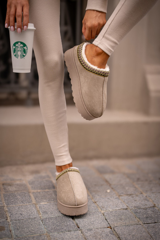 Snehule Dámske s platformou zahriať sa s kožušinou vo vnútri zelená farba Remenia