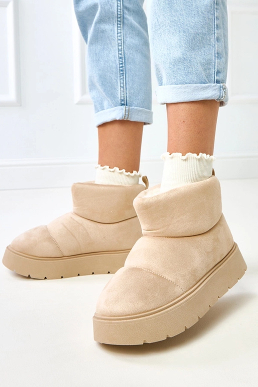 Svetlo pieskové zateplené snehové...