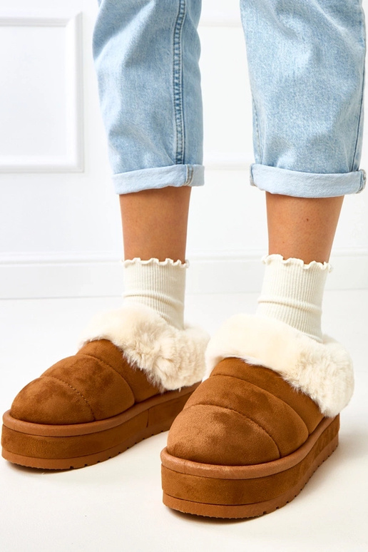 Hnedé krátke snehové topánky...