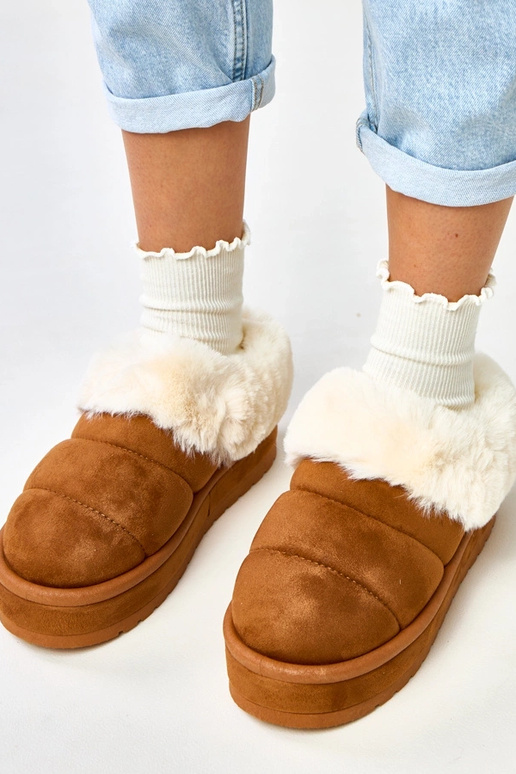 Hnedé krátke snehové topánky...