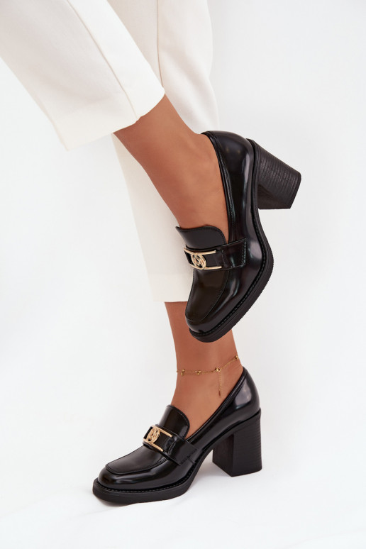 topánky Dámske s podpätkami Ze zlatej farbym Detalem čierna Privelle