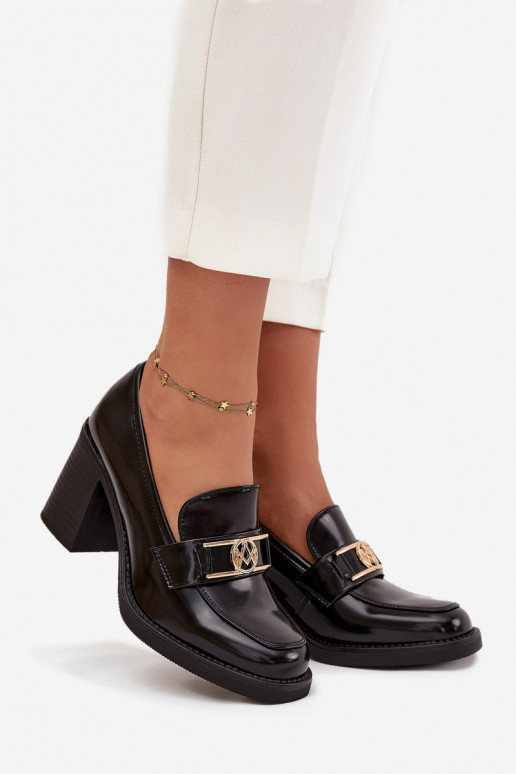 topánky Dámske s podpätkami Ze zlatej farbym Detalem čierna Privelle