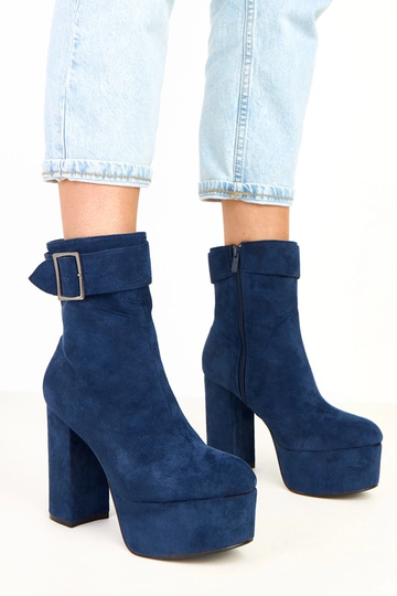 Tmavomodré čižmy na...