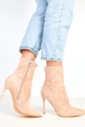 Béžové čižmy so semišovým... 2