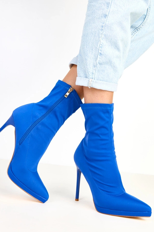 Modré saténové čižmy na podpätku Taylah Modré saténové čižmy na podpätku Taylah