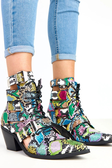 Rôznofarebné boty na opätku... 2