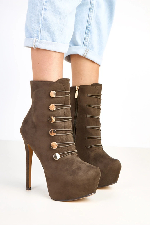 Zelené boty na platforme a vysokom... Zelené boty na platforme a vysokom...