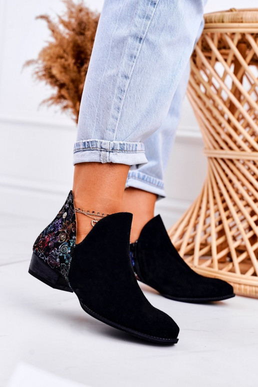 Dámske čižmy Máciejka čierna s kvetmi 04091-57