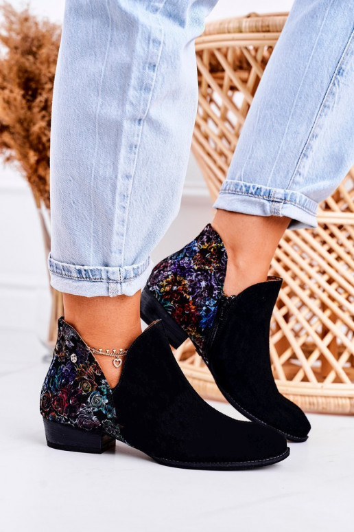 Dámske čižmy Máciejka čierna s kvetmi 04091-57