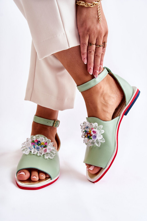 Dámske Kožené sandále s ozdobami zelená farba Nevassa